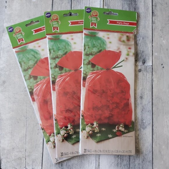 NWT -  (60) Wilton Red and Green Treat Party Bags 4"x2"x9.5" - Picture 1 of 2
